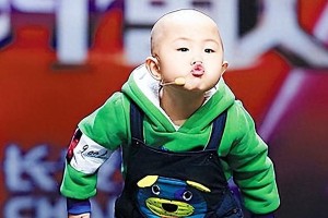 张峻豪：从广场舞神童到春晚明星的成长之路