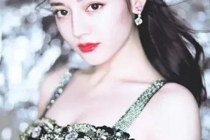 迪丽热巴埃及艳后大片：古典与未来的美学碰撞