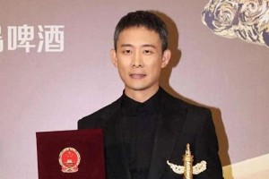 张译突然息影：内娱遮羞布被撕碎，演员的觉醒还是行业的悲哀？