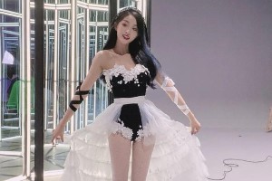 吴宣仪穿搭风格解析：甜美与酷飒的百变魅力